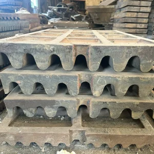 Jaw Crusher | High Manganese Jaw Crusher Parts | Premium Wear Resistant Jaw Plates & Toggle Plates